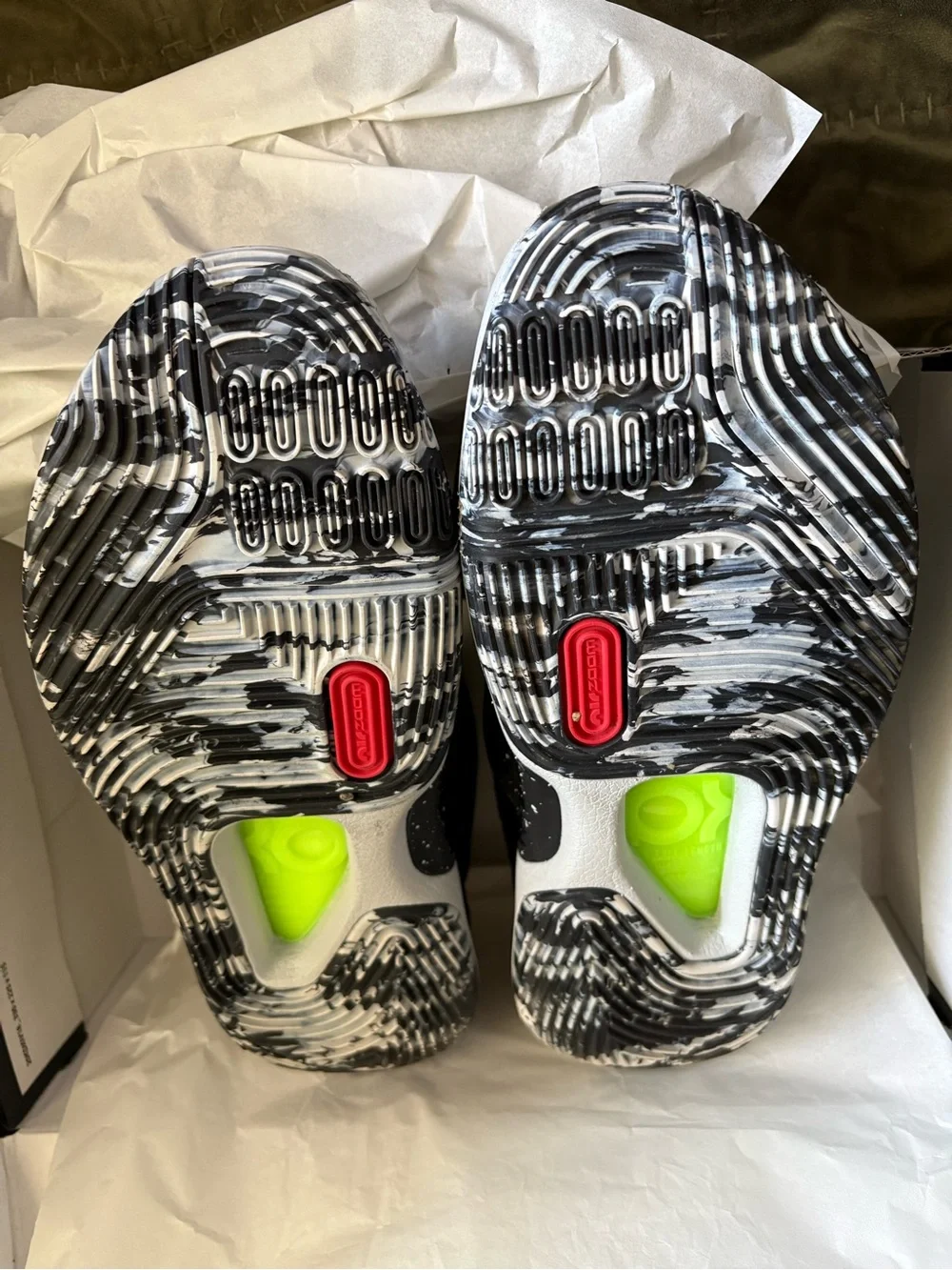 Kevin Durant XIV Nike KD 14 TB “Black/White/Volt” basketball shoes